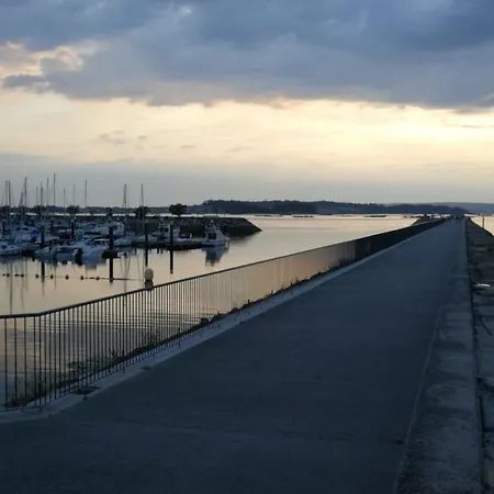 Vista Puerto Deportivo 公寓 *