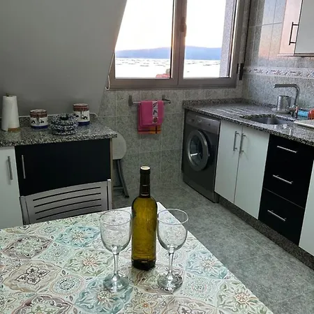 Vista Puerto Deportivo 아파트 *