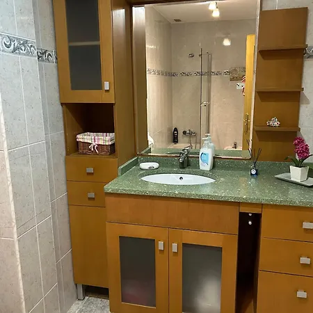 Vista Puerto Deportivo 아파트 *